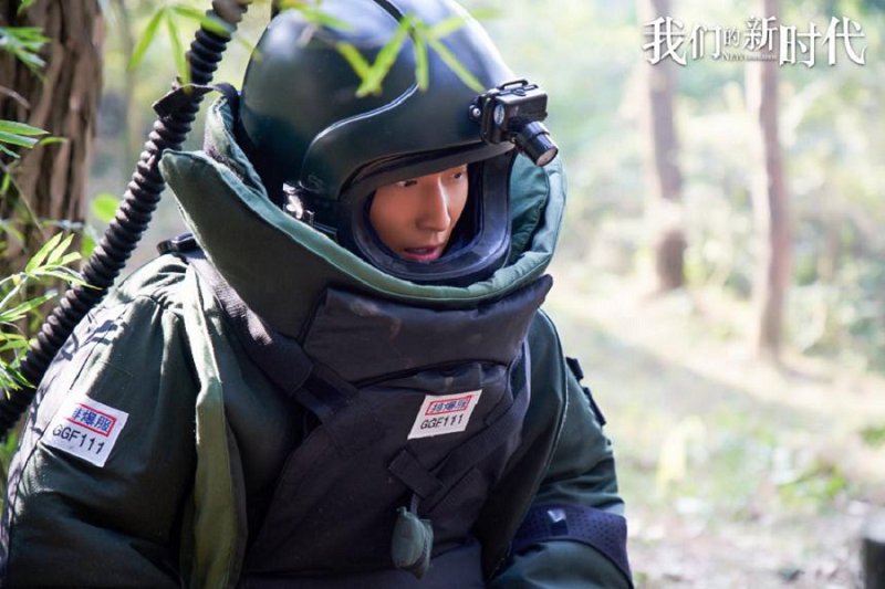 窦骁《排爆精英》单元开播 演绎排爆兵彰显新力量