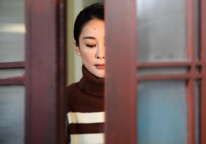 周扬《哥哥姐姐的花样年华》刻骨演绎获网友同情 深厚演技被赞低调实力派