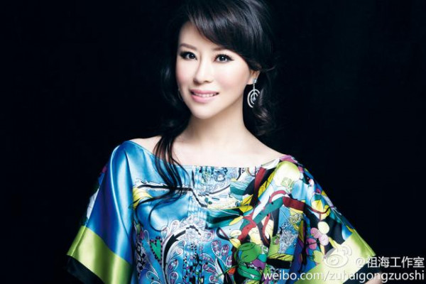 祖海否认嫁大37岁央视编导:忙于事业 至今未婚