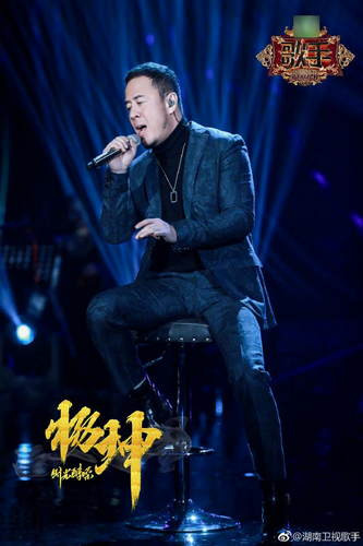 杨坤 《歌手》第七遭质疑 观众:比以往都要好